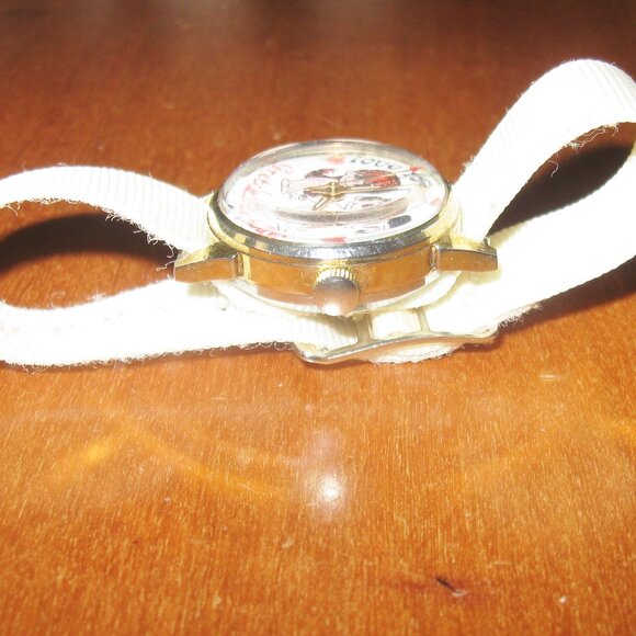 Vintage Love is... Kim Casali Watch Gretchen and Dave Figures White Cloth Strap - Picture 5 of 12